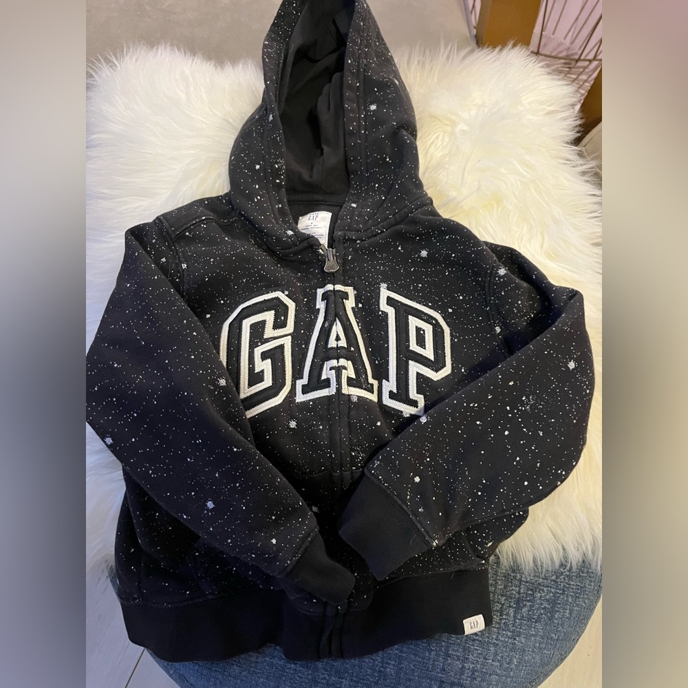 GAP Boys Size 5 Zip-up Hoodie - Bundle of 3 for $40